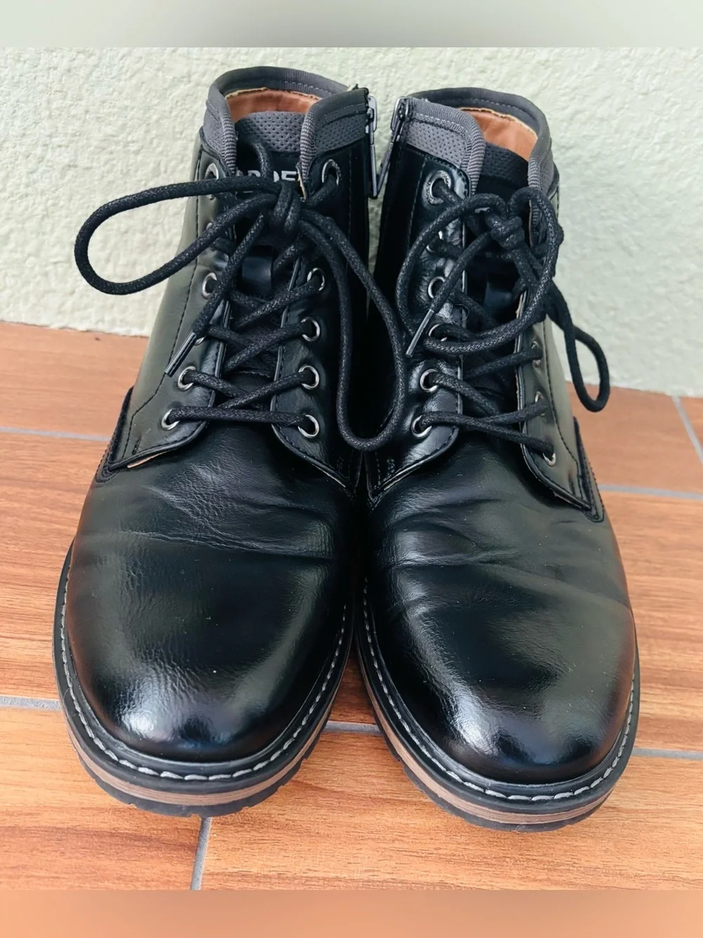 Madden Taskorn Combat Boot in Black Leather Size:  8.5